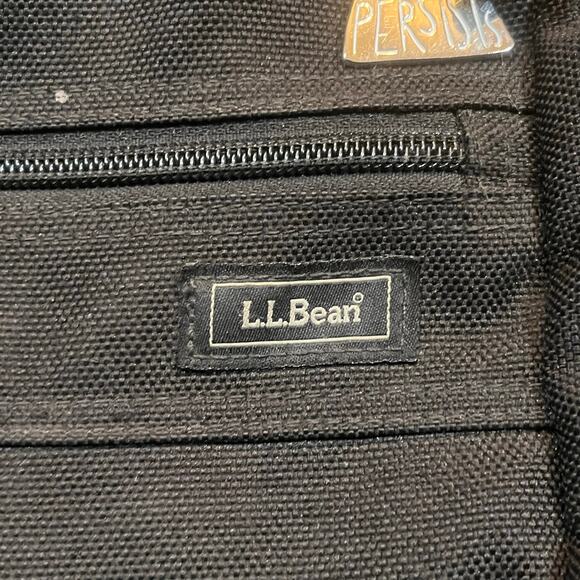 L.L. Bean Black Messenger Backpack Computer Multi use Utility Traveler Crossbody - Picture 9 of 10